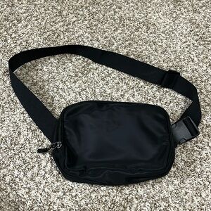 Adjustable cross body bag